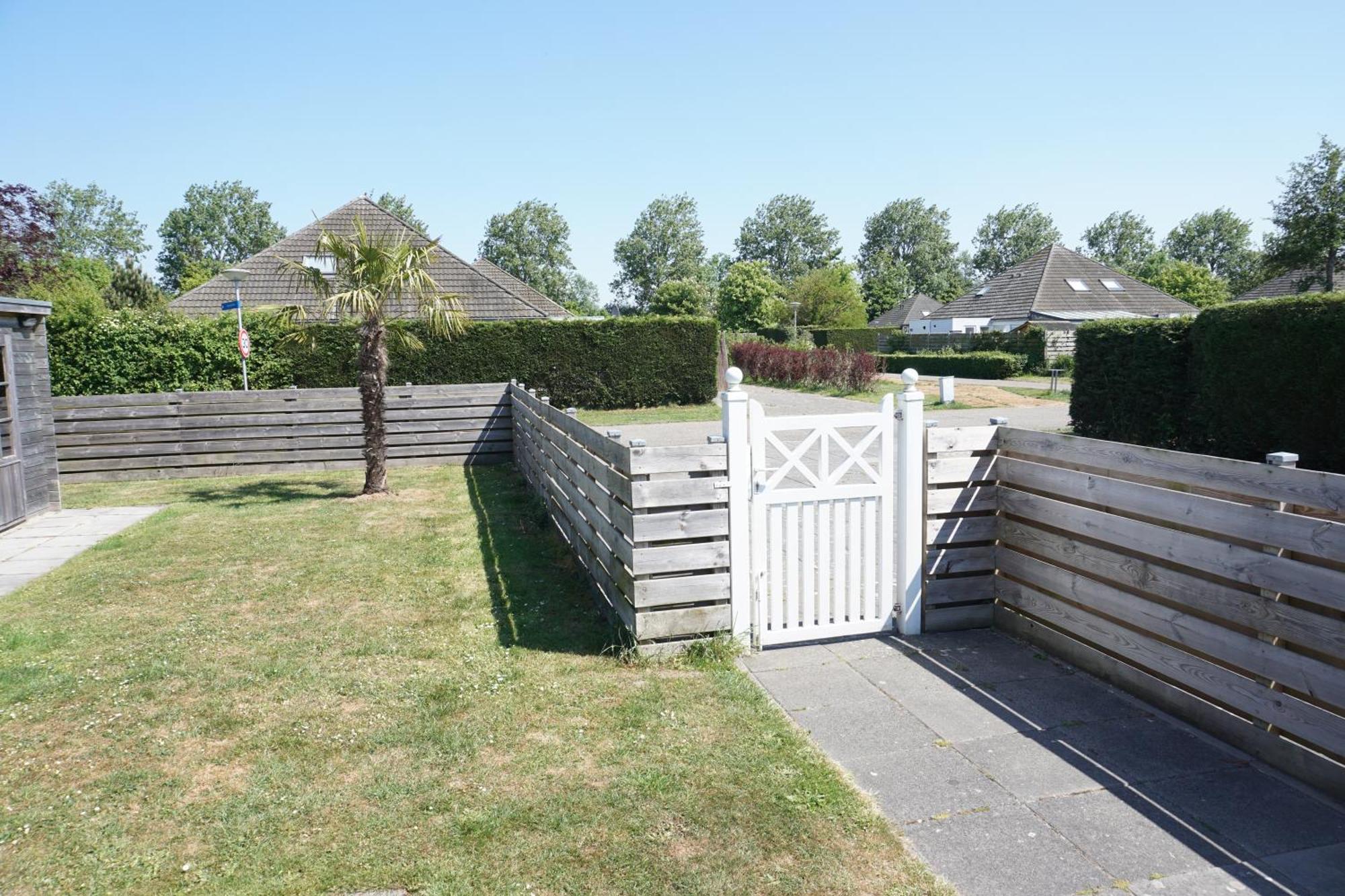Kustverhuur, Park Schoneveld, Duinroos 102